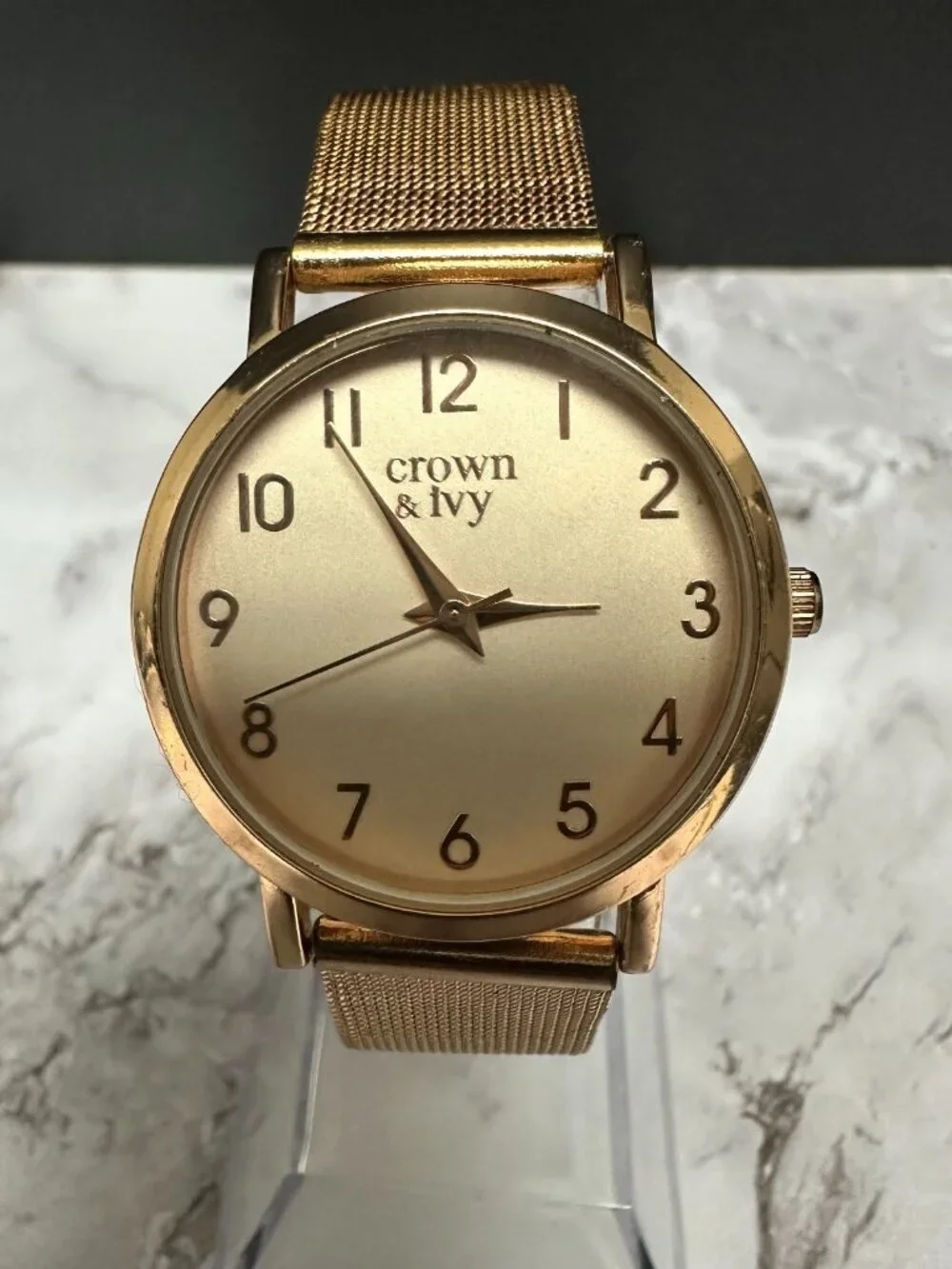 crown & ivy this watch